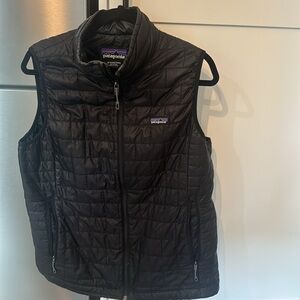 Patagonia light weight vest